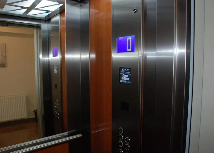 Victoriei 3* ブカレスト